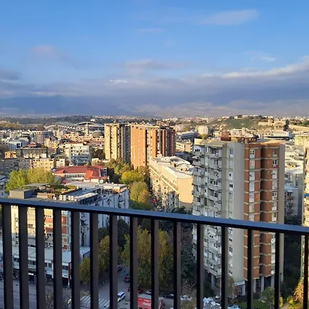 Apartment & Diamond With Free Parking