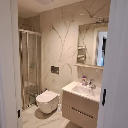Apartment & Diamond With Free Parking Skopje
