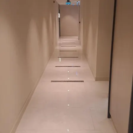 & Diamond With Free Parking *